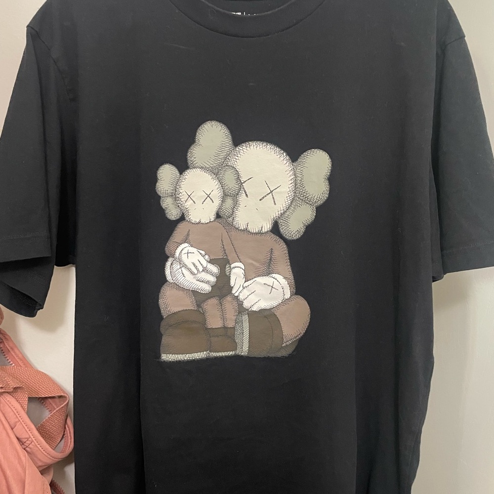 Uniqlo Black UT Graphic Tee